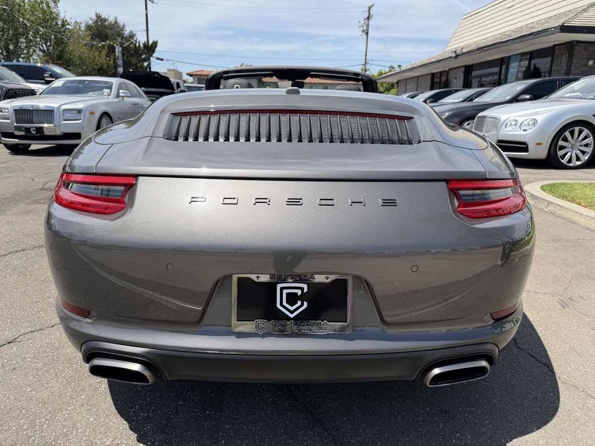 Used 2019 Porsche 911 Carrera RWD image 10
