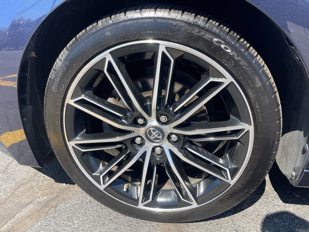 Used 2019 Toyota Avalon XSE w/ All Weather Liner Package image 27