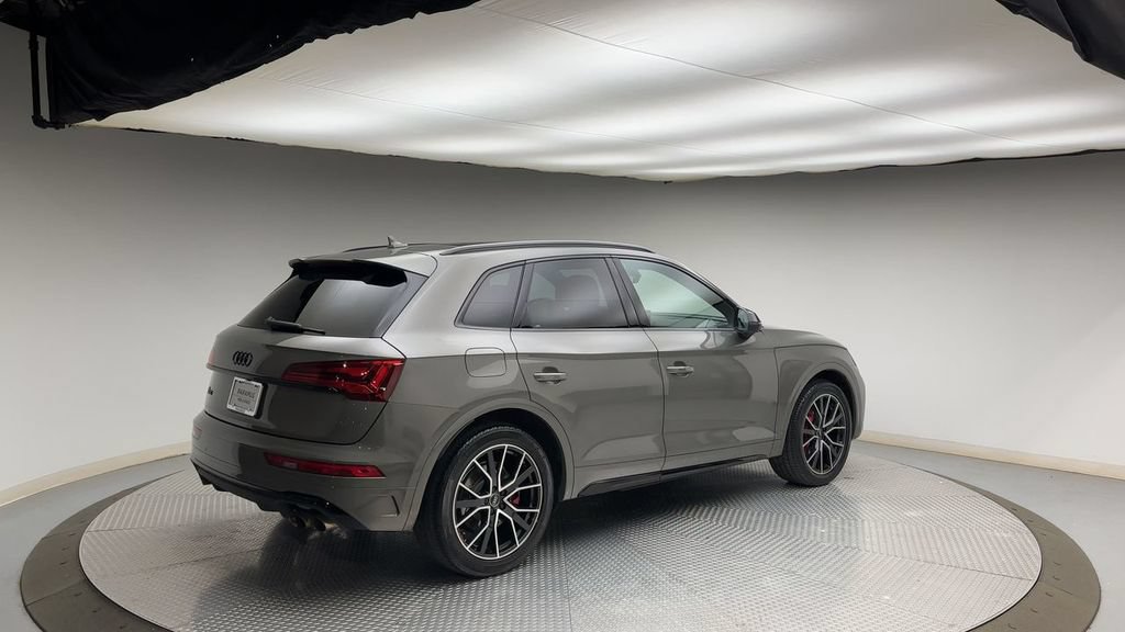 Used 2023 Audi SQ5 Premium Plus w/ Premium Plus Package AWD/4WD image 2