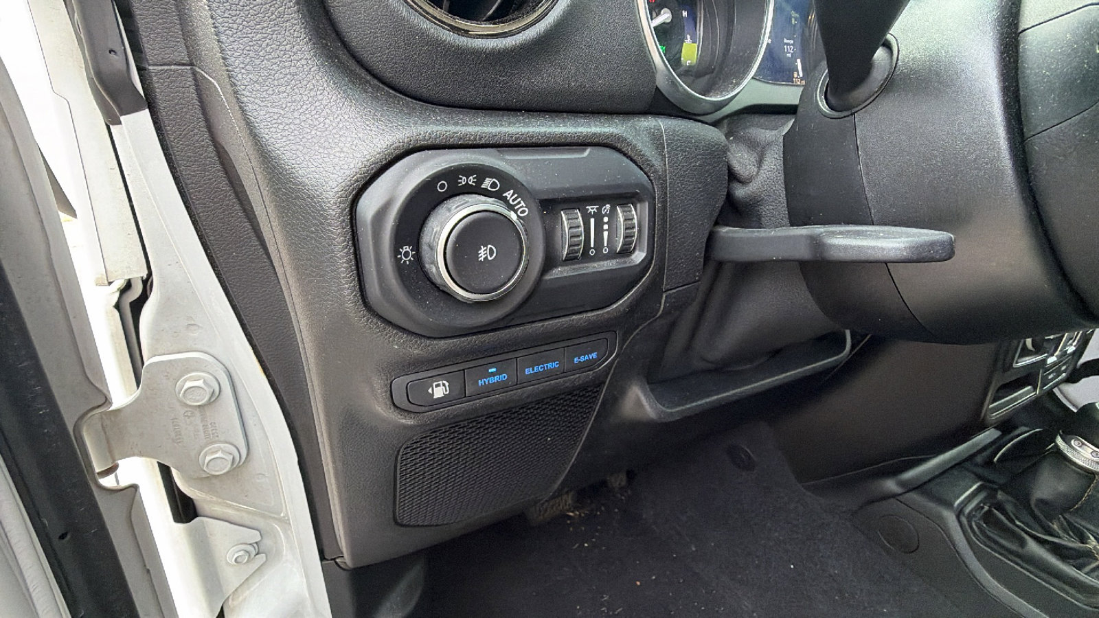 Used 2021 Jeep Wrangler Unlimited Sahara AWD/4WD image 25