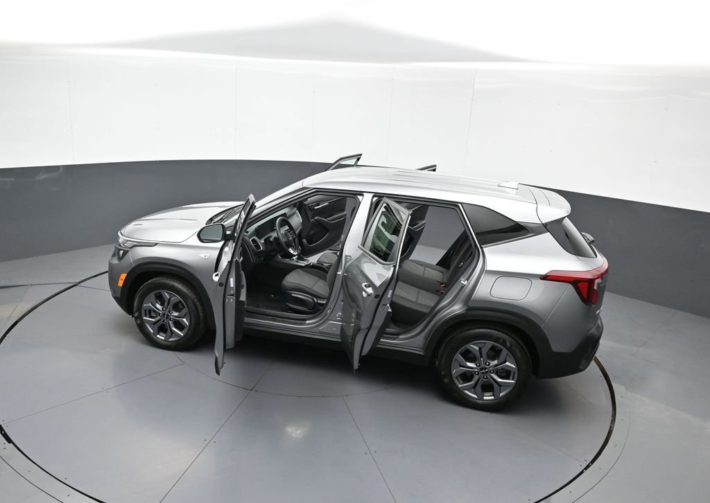 Certified 2024 Kia Seltos LX AWD/4WD image 43