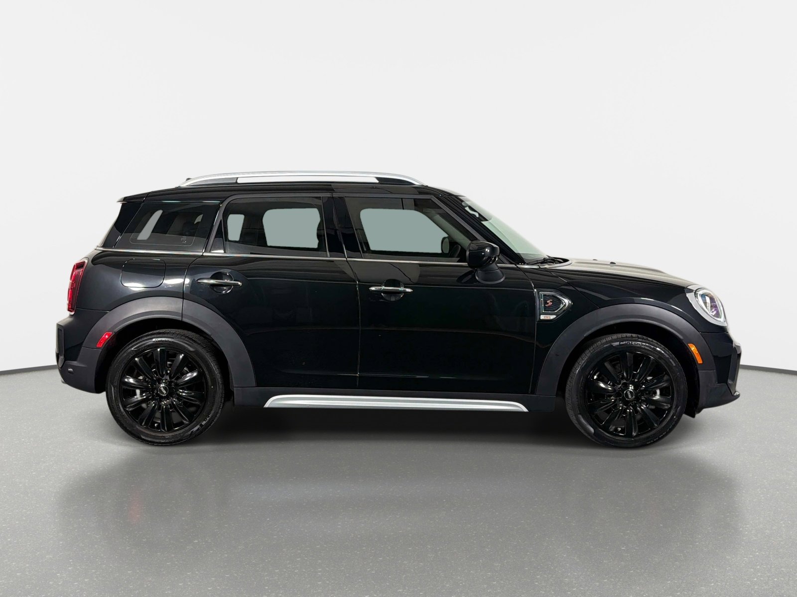 Used 2024 MINI Cooper Countryman S FWD image 2