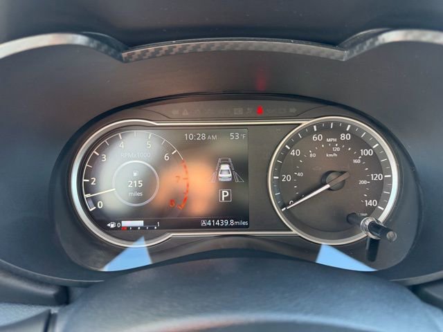 Used 2021 Nissan Versa SR w/ Convenience Package image 23