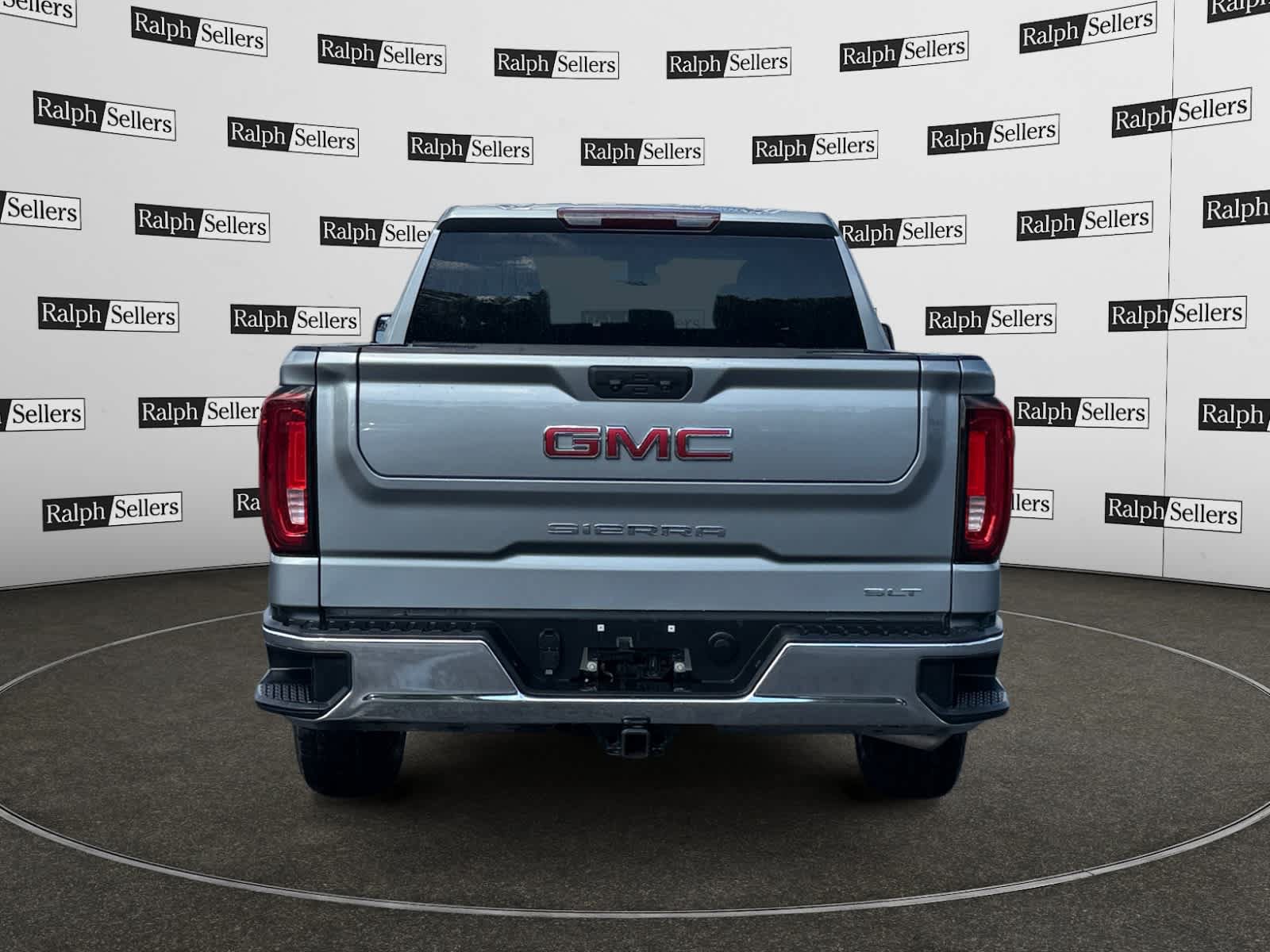 Used 2025 GMC Sierra 1500 SLT AWD/4WD image 5