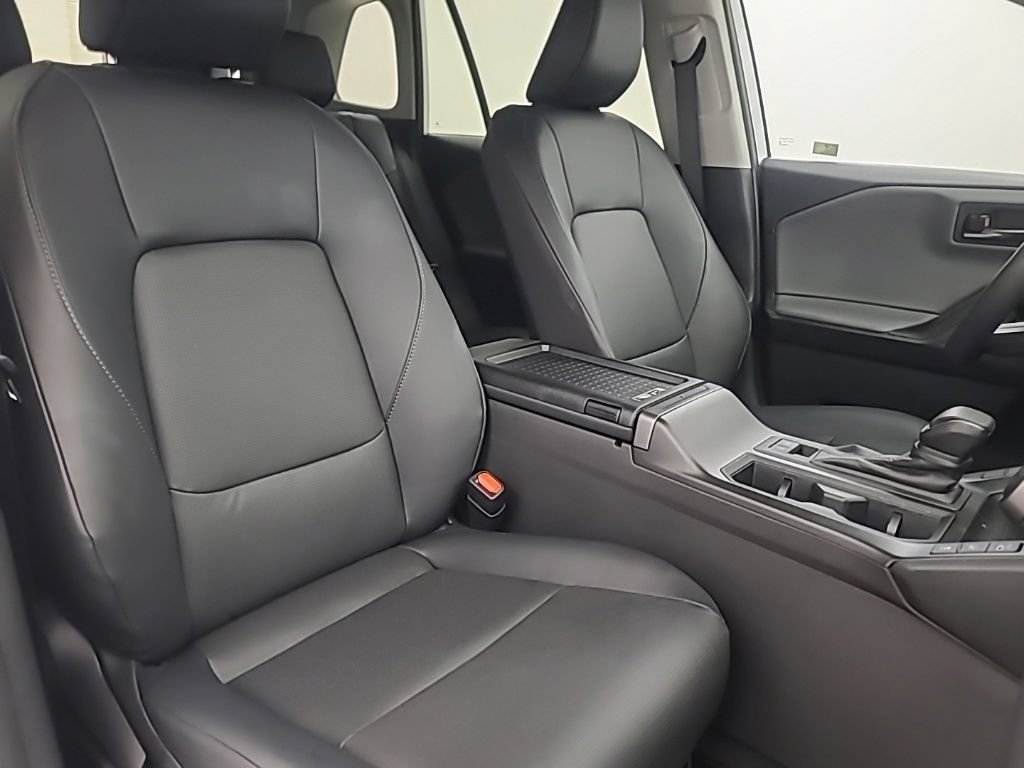 Used 2026 Toyota RAV4 XLE Premium AWD/4WD image 17