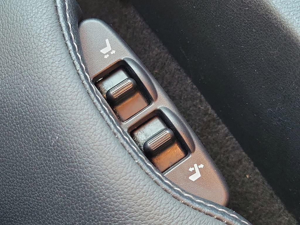 Certified 2019 Nissan 370Z Touring image 33