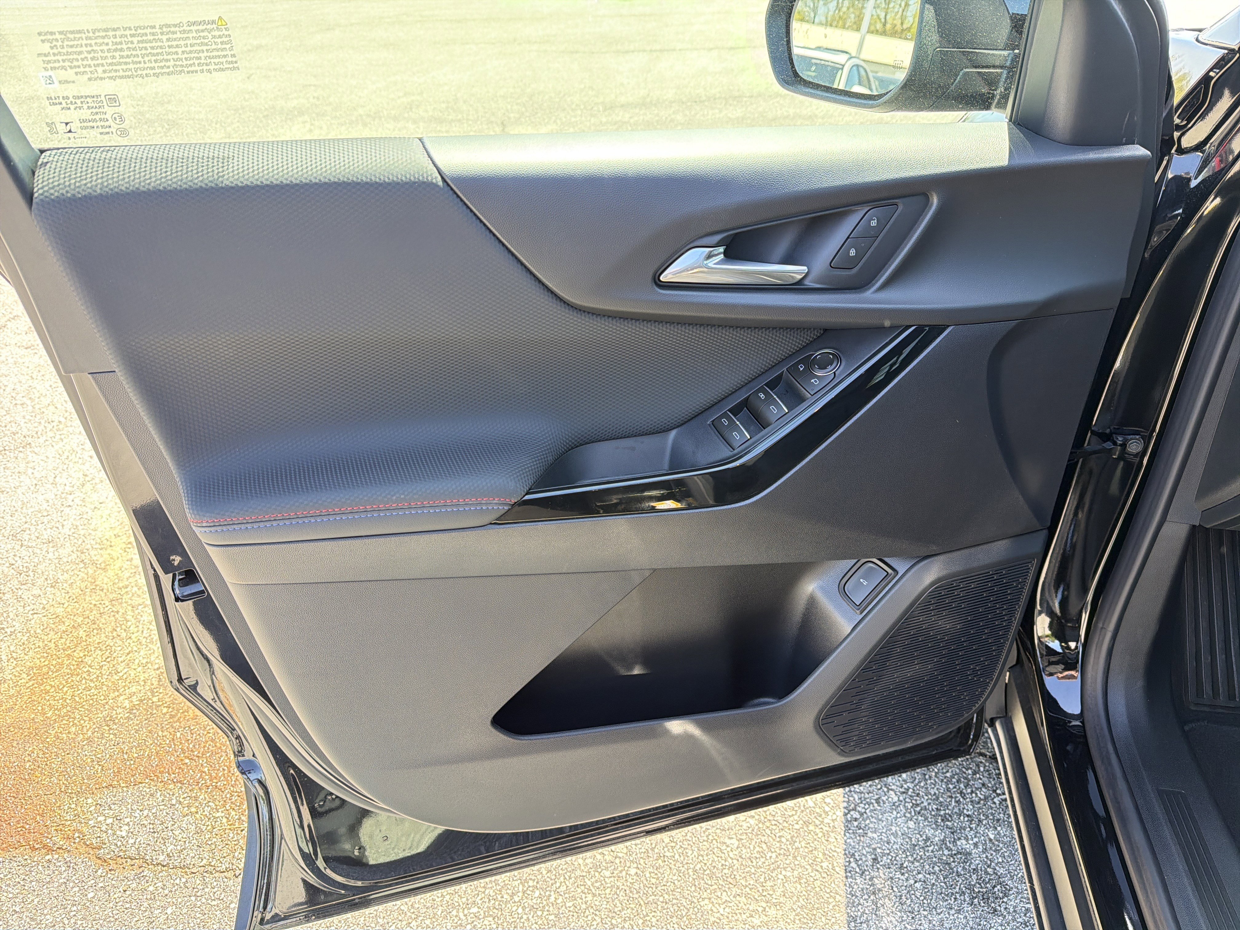 Used 2026 Chevrolet Equinox RS FWD image 9