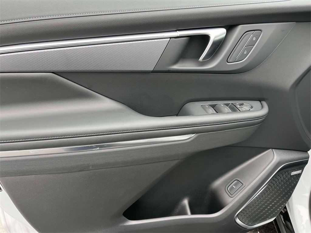 New 2025 Buick Enclave Sport Touring w/ LPO, Floor Liner Package image 20