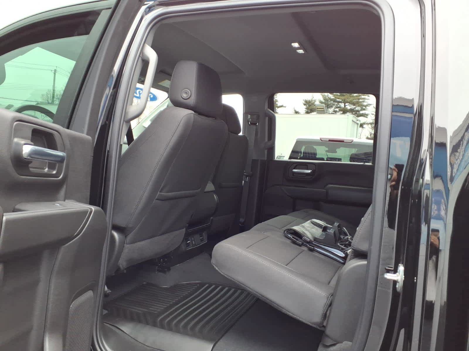 Used 2026 Chevrolet Silverado 2500 Custom w/ Custom Value Package AWD/4WD image 16