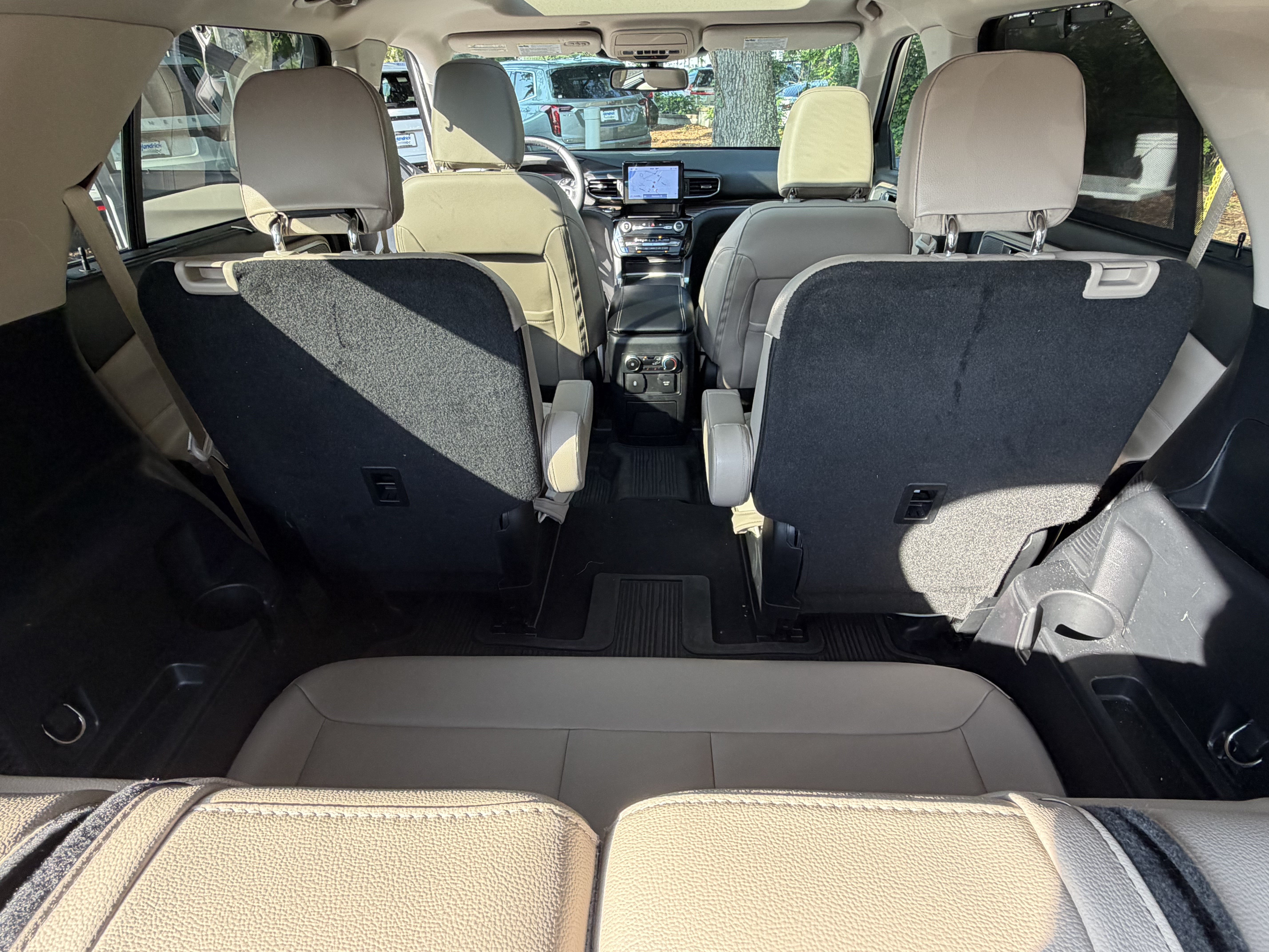 Used 2022 Ford Explorer Limited w/ Equipment Group 301A RWD image 49