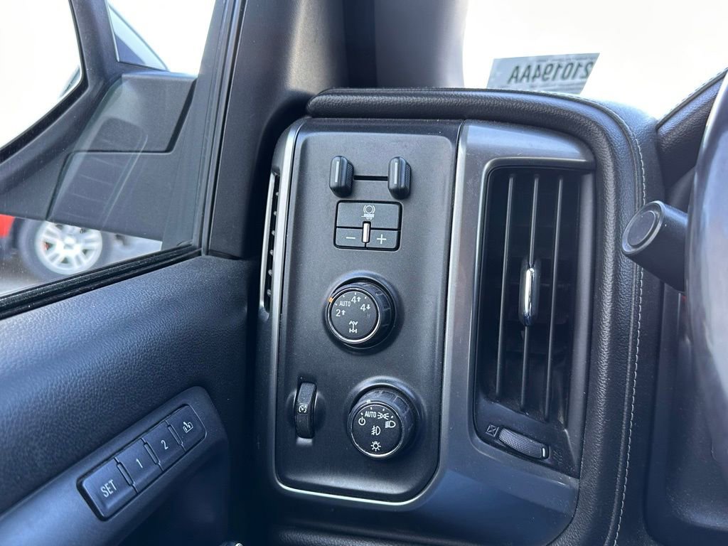 Used 2015 Chevrolet Silverado 1500 LTZ w/ LTZ Plus Package image 28