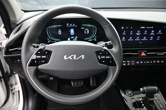Used 2024 Kia Niro EX Touring FWD image 32