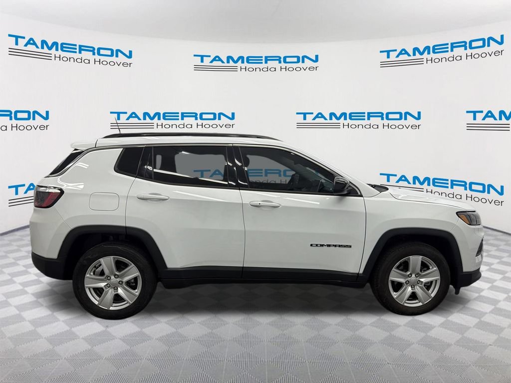 Used 2022 Jeep Compass Latitude FWD image 6