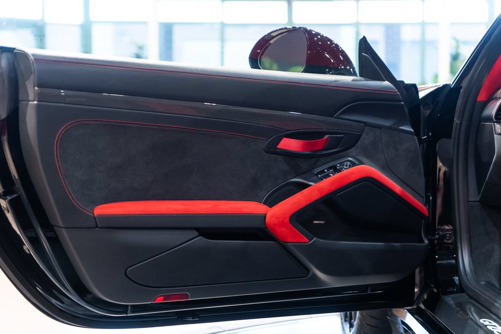 Used 2018 Porsche 911 GT2 RS RWD image 28
