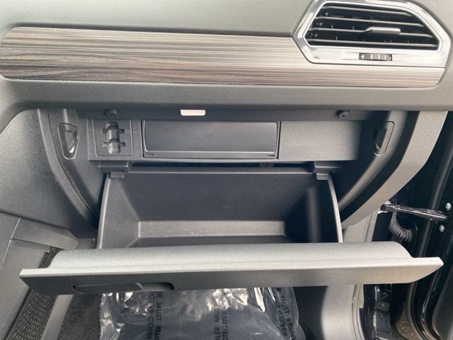 Used 2024 Volkswagen Tiguan Wolfsburg Edition AWD/4WD image 34