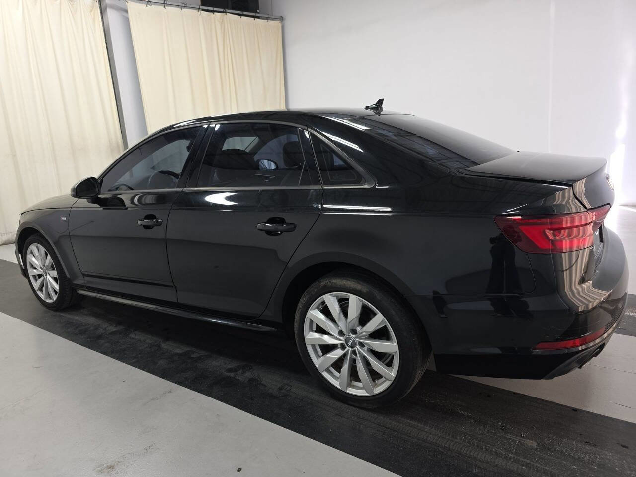 Used 2018 Audi A4 2.0T Ultra Premium w/ 18" Wheel Package image 2