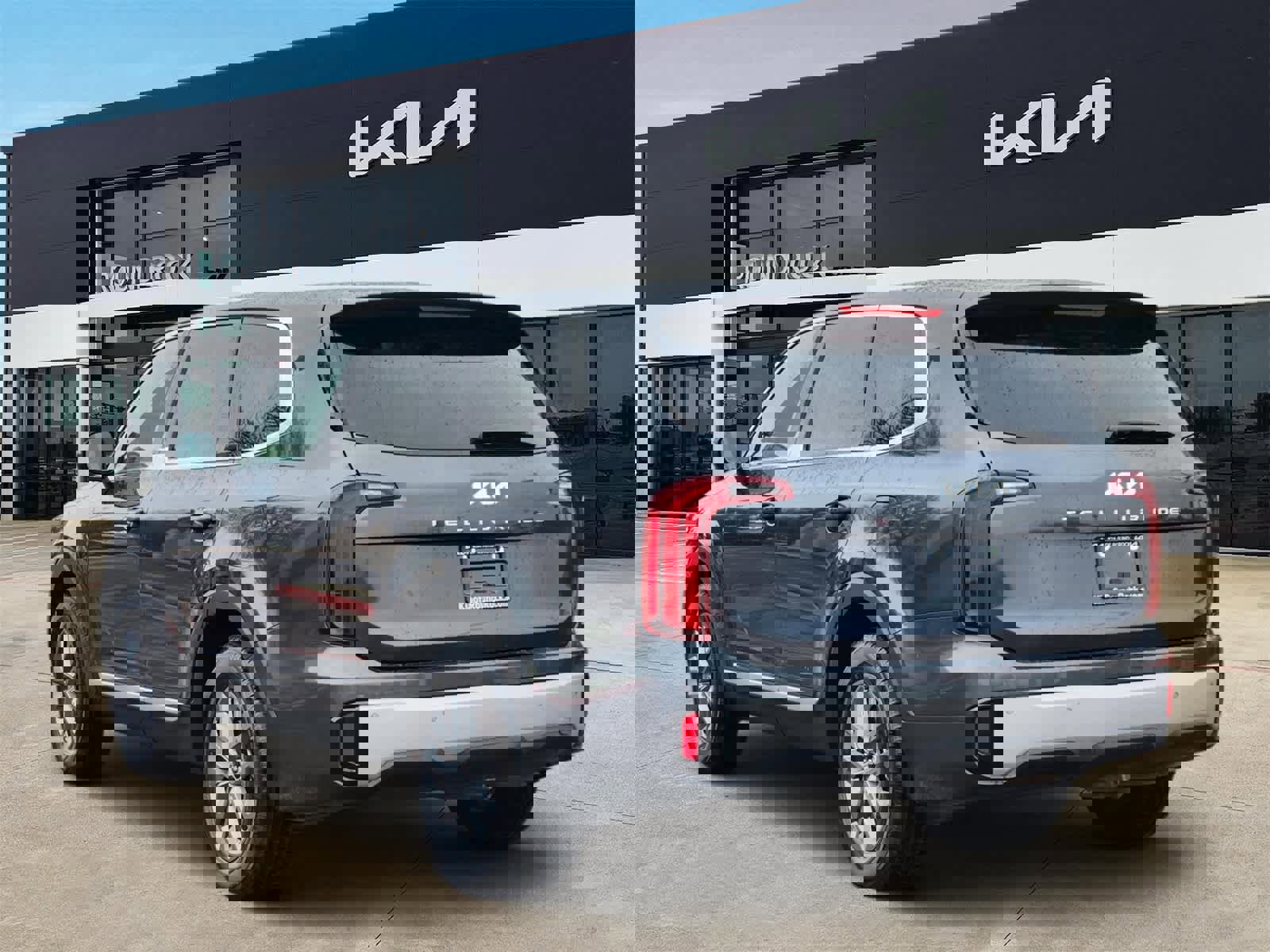 Used 2023 Kia Telluride LX image 5