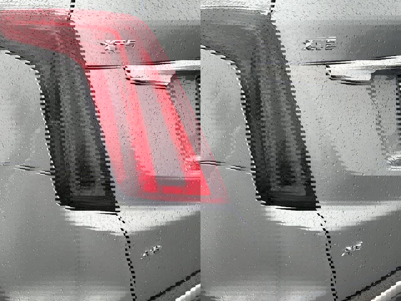 Certified 2024 Cadillac XT5 Luxury w/ LPO, Floor Liner Package image 36