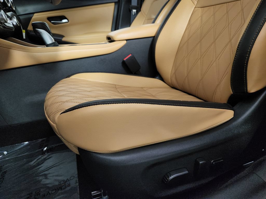 Certified 2025 Nissan Sentra SV w/ SV Premium Package FWD image 13