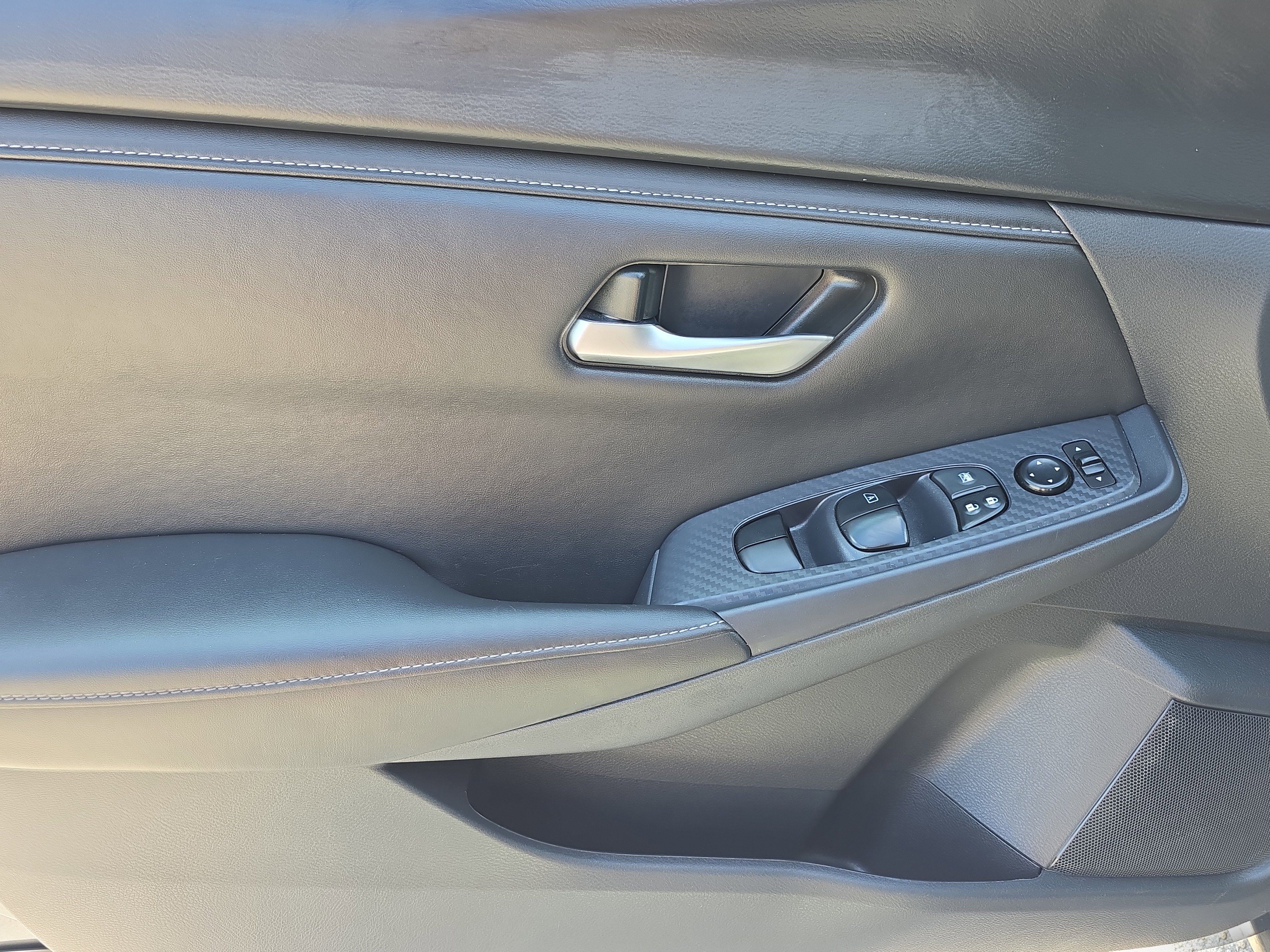 Used 2024 Nissan Sentra SV image 21