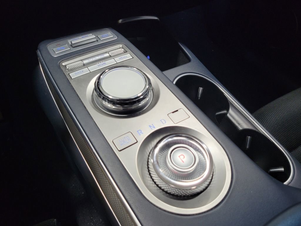 Used 2022 Genesis GV70 3.5T Sport image 23