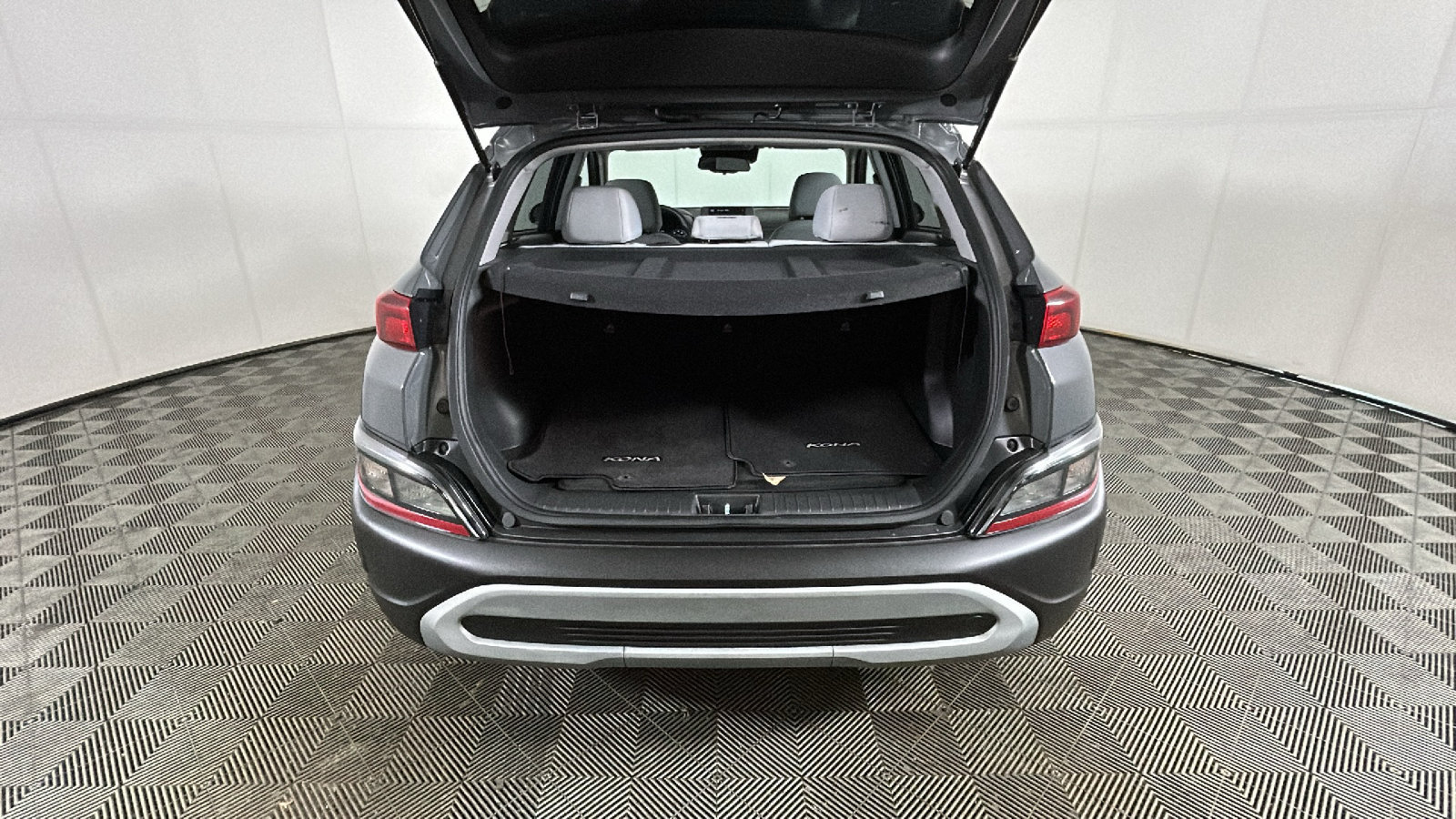Certified 2023 Hyundai Kona SEL w/ Cargo Package AWD/4WD image 32