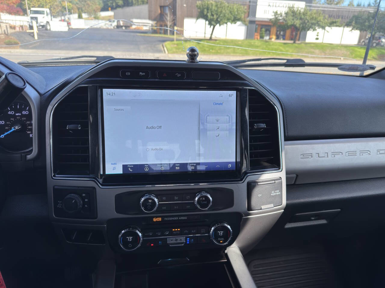 Used 2022 Ford F350 Lariat w/ Lariat Value Package image 7