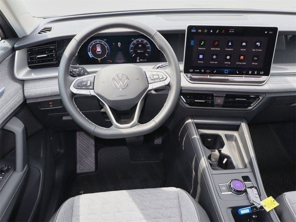 New 2025 Volkswagen Tiguan S AWD/4WD image 16