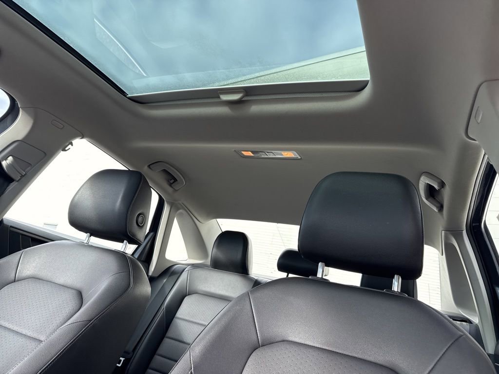 Used 2021 Volkswagen Jetta SEL image 32