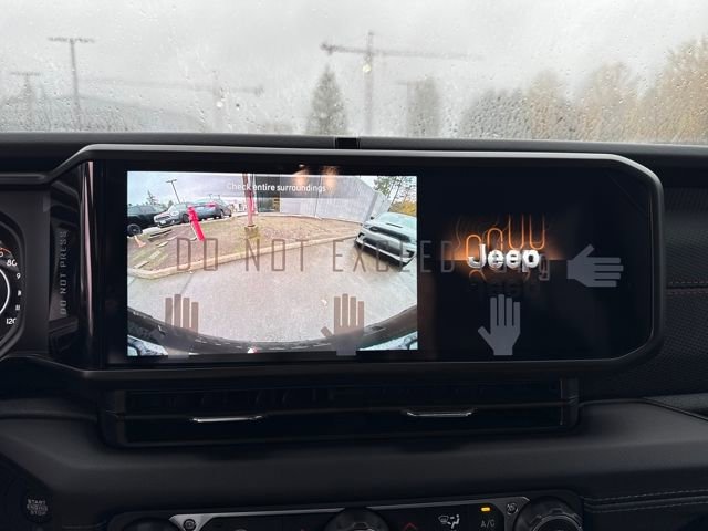 New 2025 Jeep Wrangler Unlimited Rubicon image 24