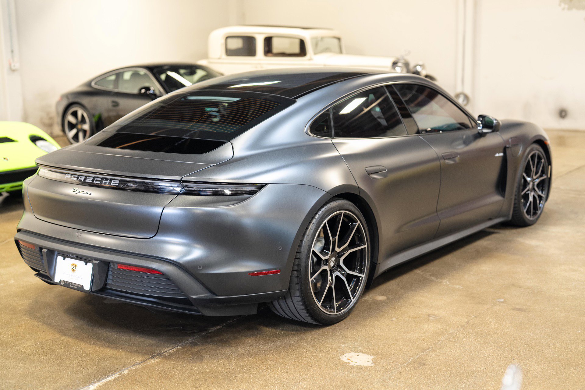 Used 2025 Porsche Taycan RWD image 11