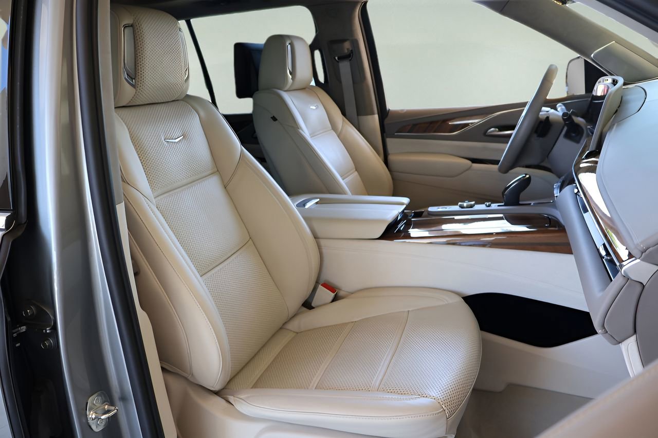 Certified 2023 Cadillac Escalade Premium Luxury Platinum RWD image 21