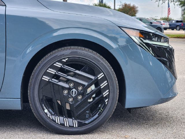 New 2026 Nissan Sentra SR w/ SR Premium Package FWD image 8
