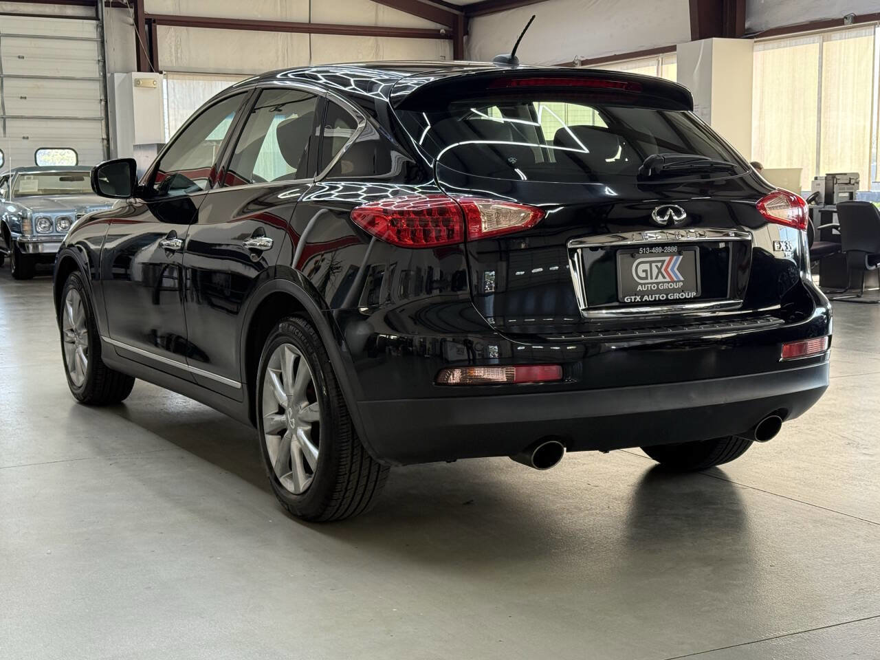 Used 2008 INFINITI EX35 Journey w/ Navigation Pkg image 2