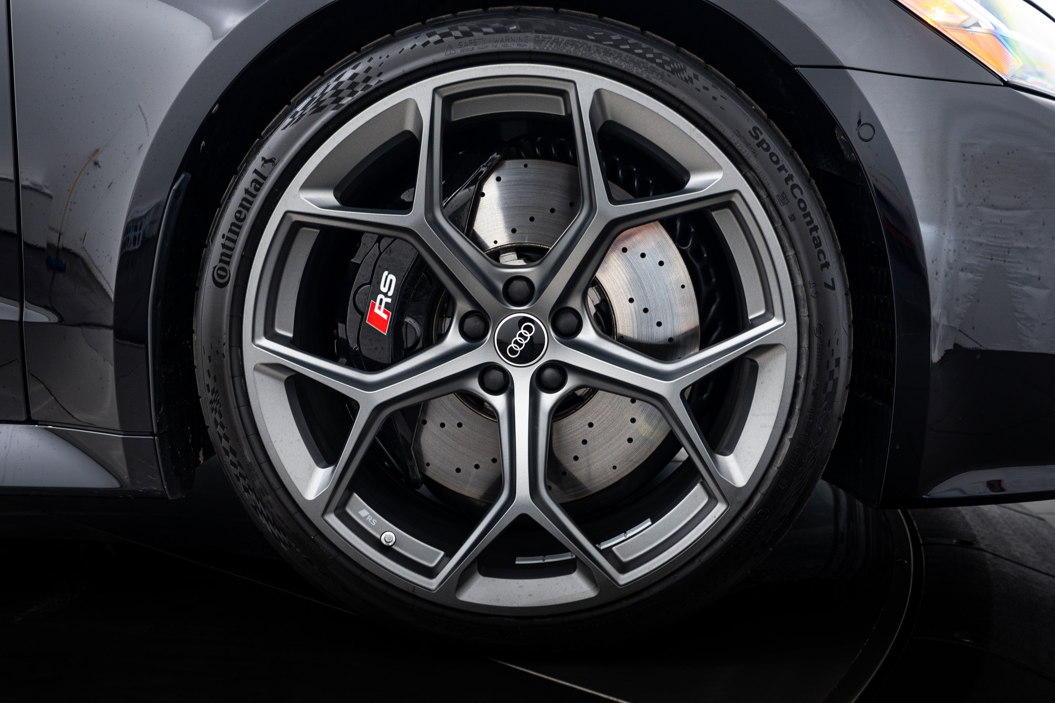 New 2026 Audi RS 7 Performance image 23