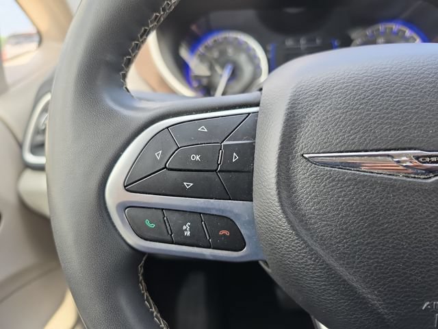 Used 2022 Chrysler Voyager LX FWD image 20