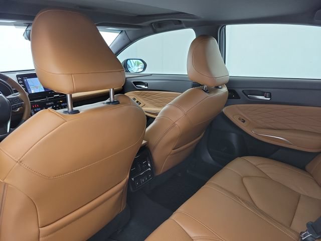 Used 2021 Toyota Avalon Limited w/ Advanced Safety Package FWD image 12