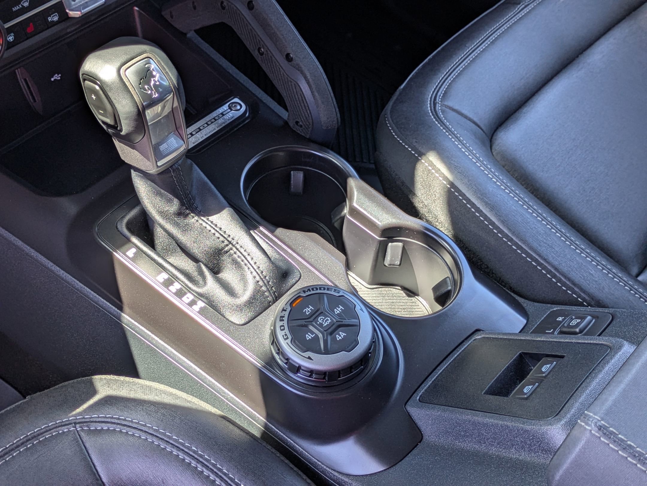 Certified 2025 Ford Bronco Badlands AWD/4WD image 28