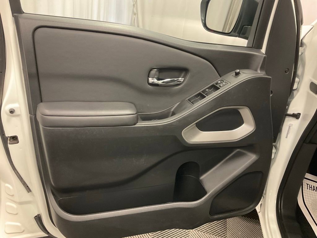 Used 2024 Nissan Frontier SV AWD/4WD image 10