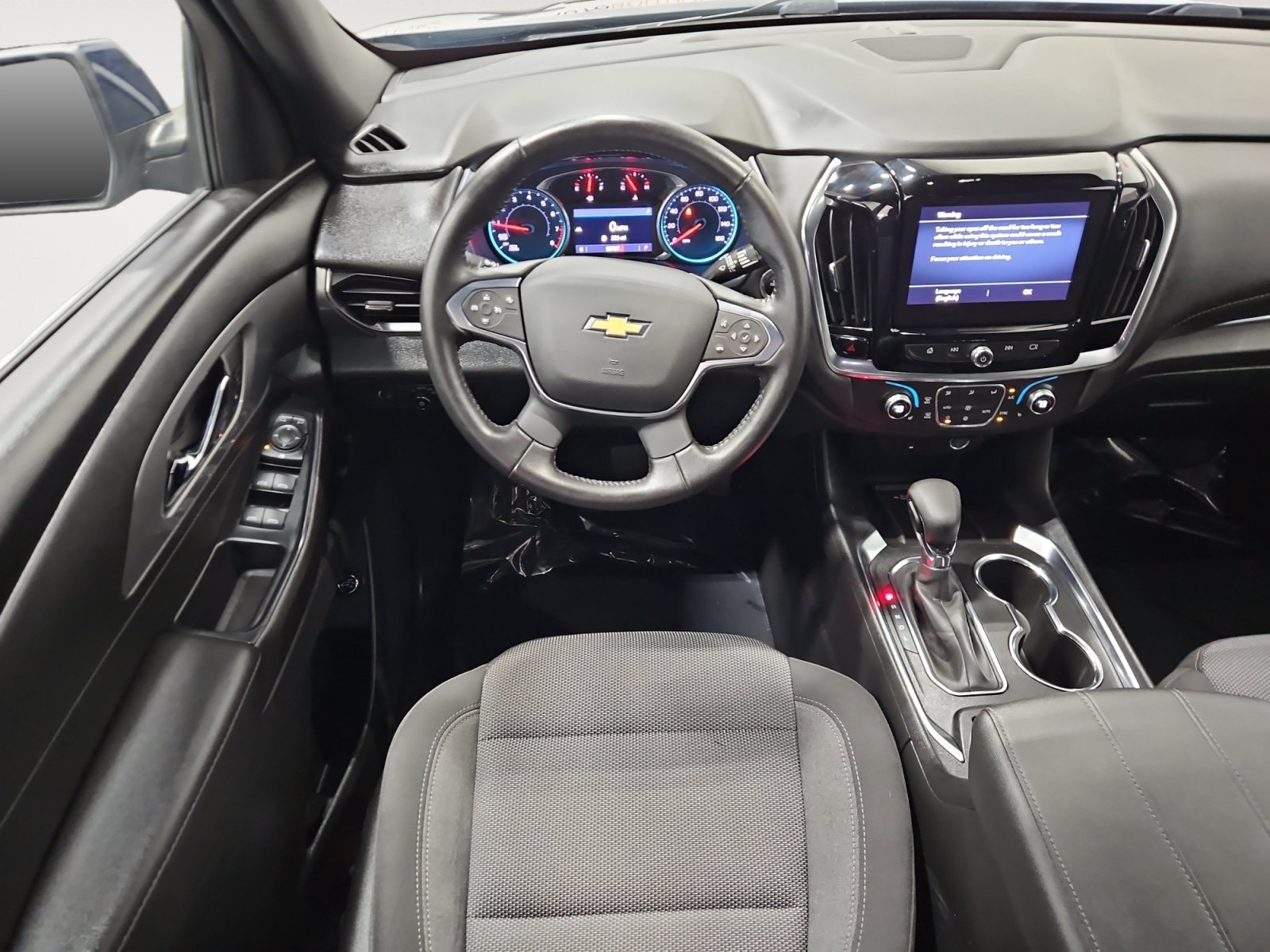 Used 2022 Chevrolet Traverse LT FWD image 10