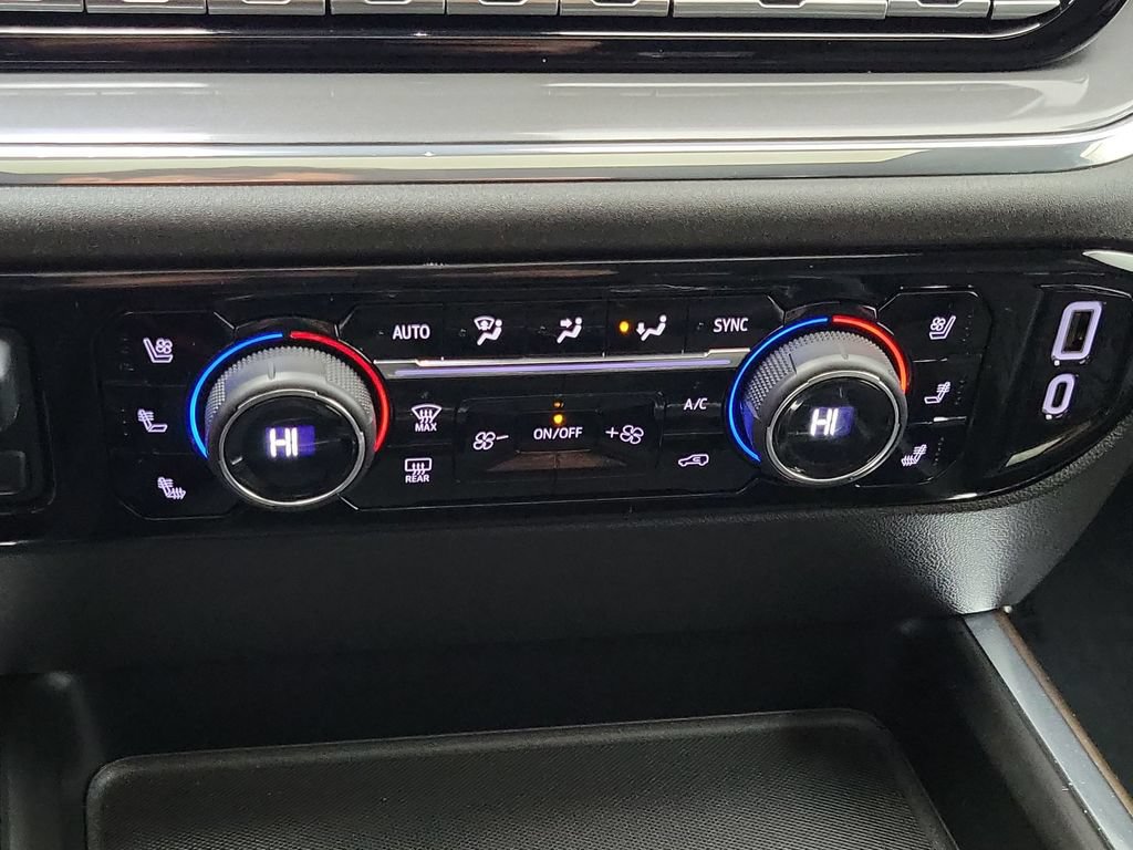Certified 2024 Chevrolet Silverado 3500 High Country w/ High Country Premium Package AWD/4WD image 17