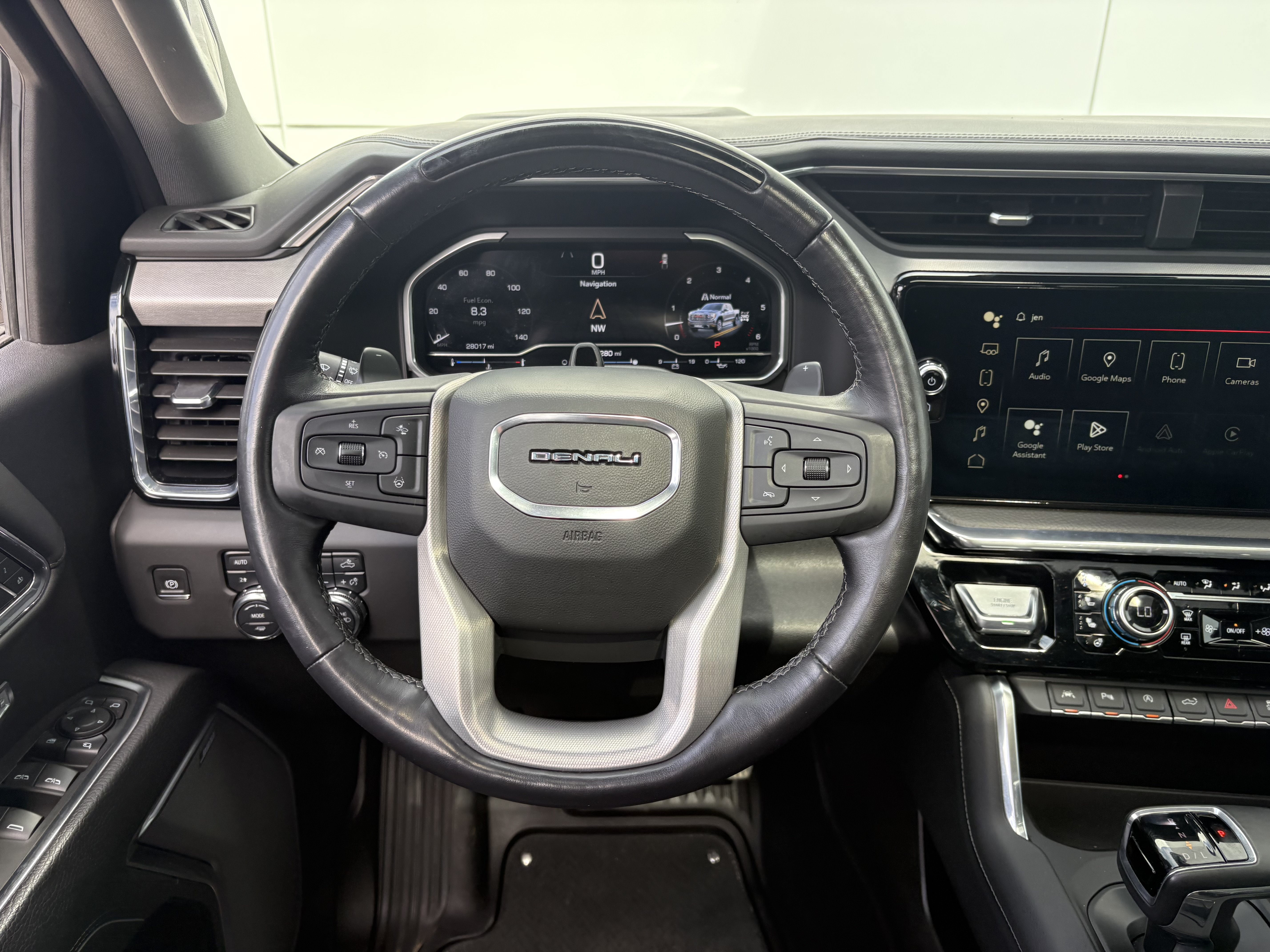 Used 2024 GMC Sierra 1500 Denali w/ Technology Package AWD/4WD image 15