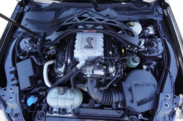 Used 2022 Ford Mustang Shelby GT500 w/ Technology Package RWD image 16