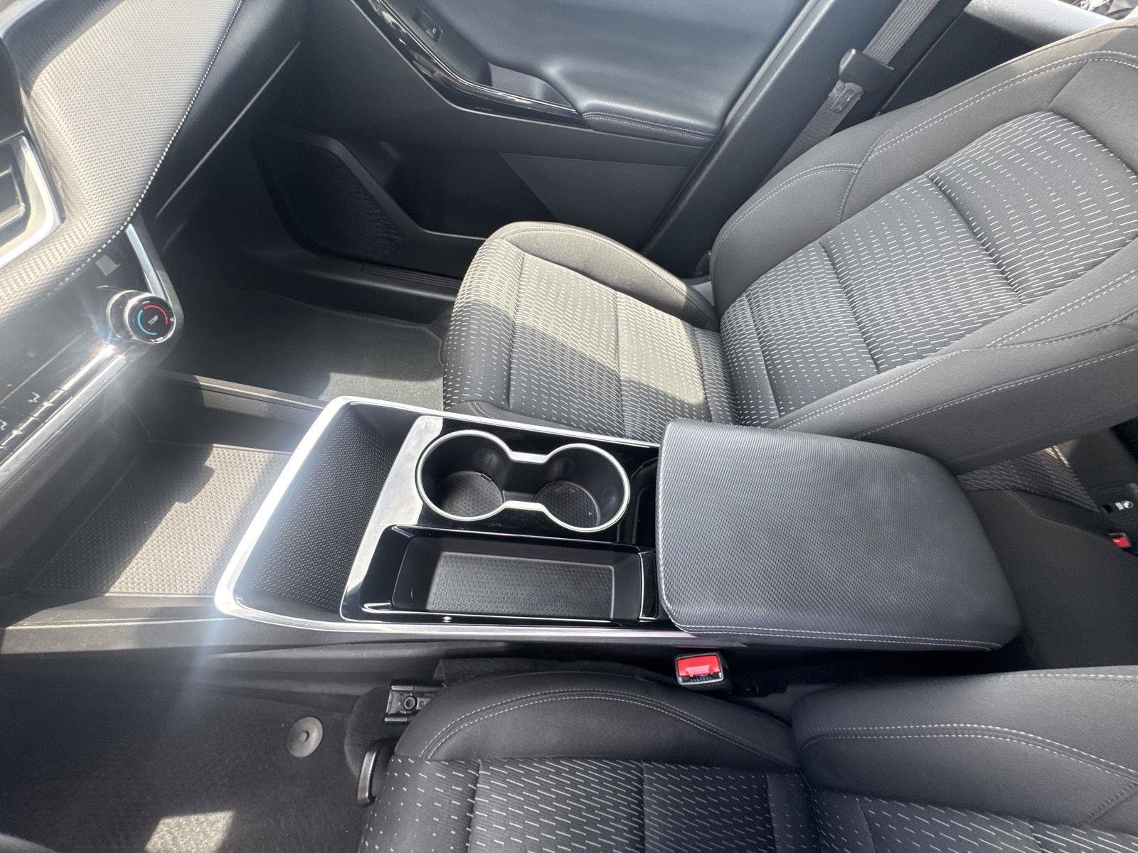 Used 2025 Chevrolet Equinox LT FWD image 25