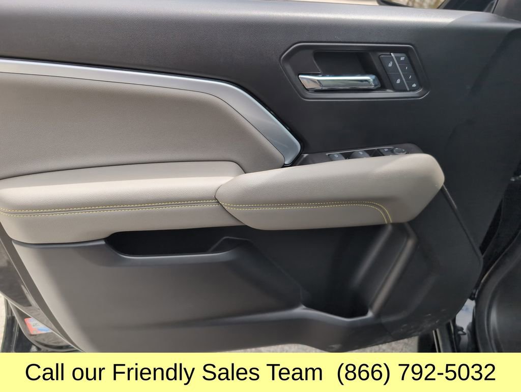 Used 2024 Chevrolet Colorado ZR2 w/ ZR2 Bison Edition AWD/4WD image 13
