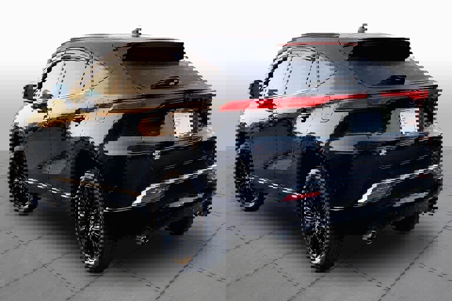 Used 2023 Toyota Venza Nightshade AWD/4WD image 12