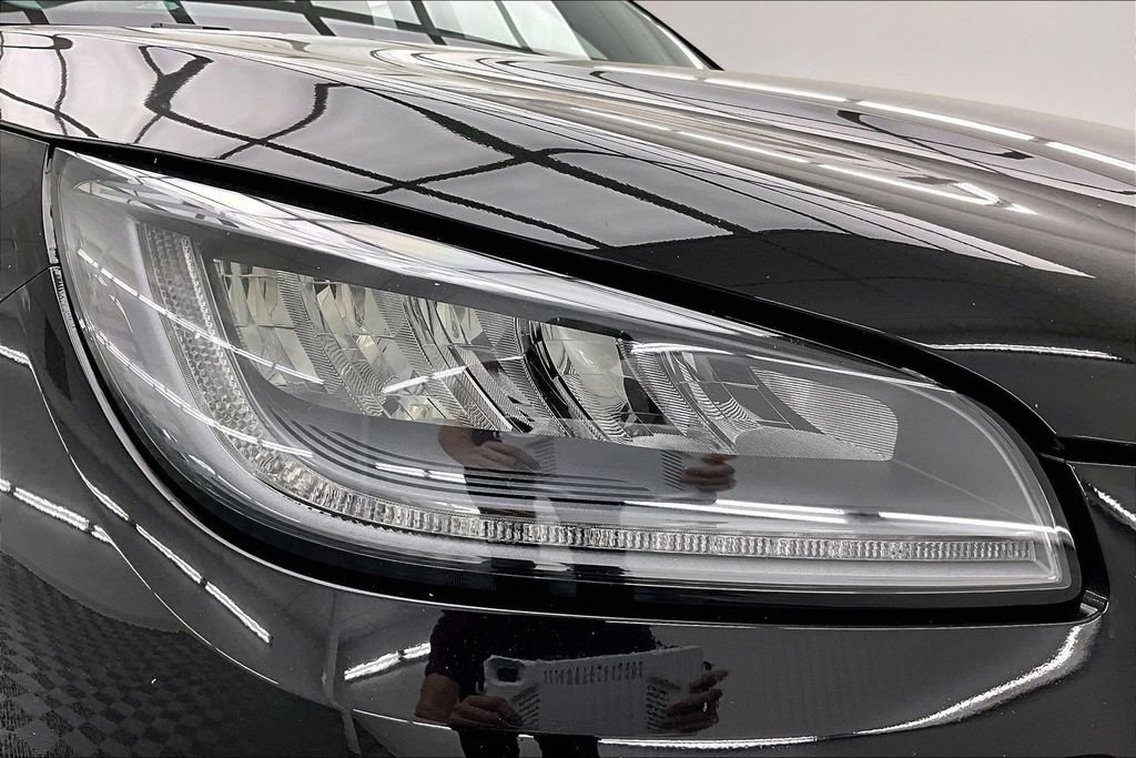 Used 2022 Lincoln Corsair AWD w/ Equipment Group 101A image 29