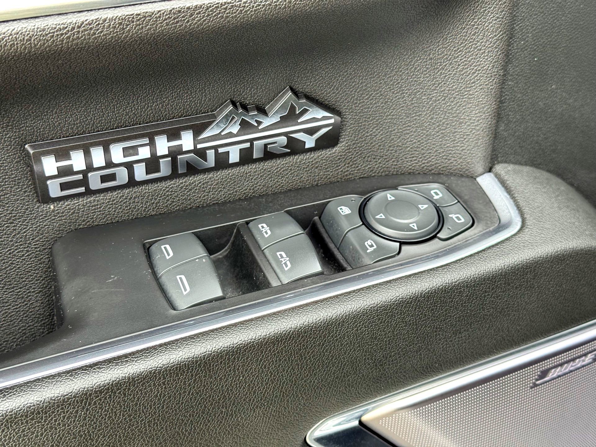 Used 2023 Chevrolet Silverado 1500 High Country w/ High Country Premium Package image 16