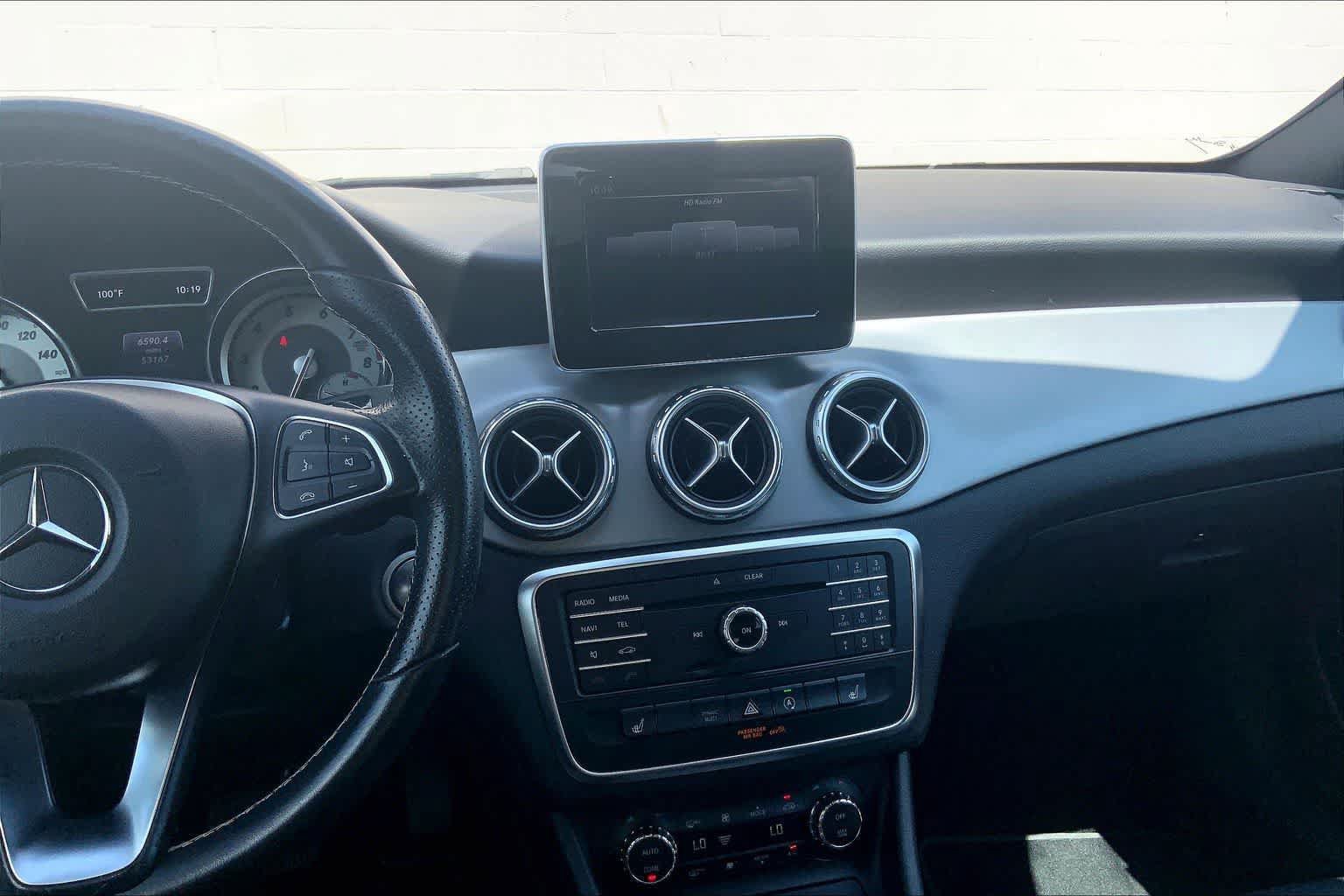 Used 2017 Mercedes-Benz GLA 250 image 15