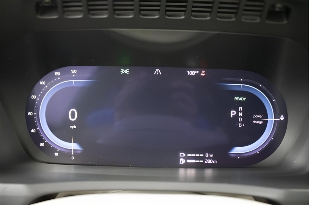 Certified 2025 Volvo XC90 T8 Plus w/ Protection Package Premier image 18